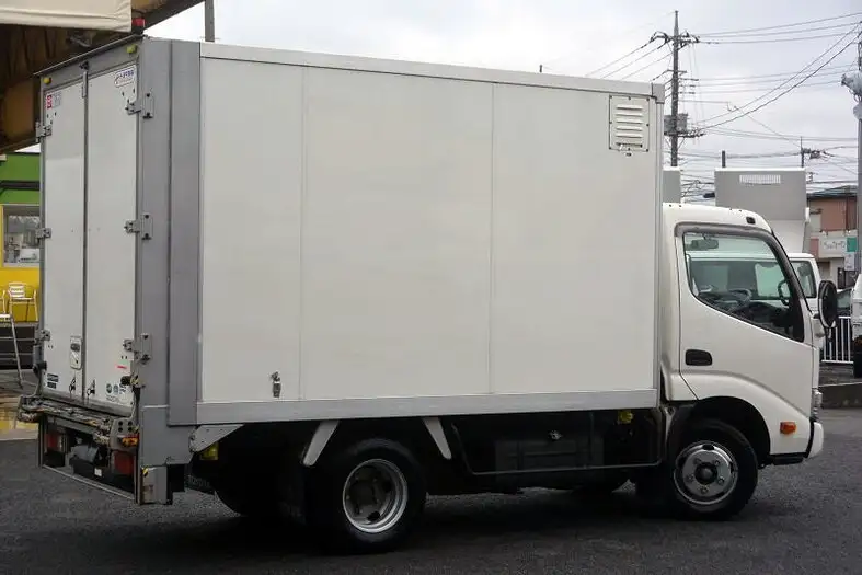 トヨタ トヨエース 小型 アルミバン パワーゲート サイドドアの中古トラック画像3