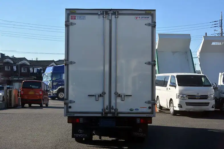 トヨタ ダイナ 小型 アルミバン TKG-XZC605 H29の中古トラック画像3