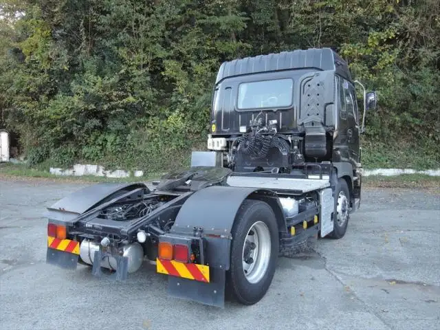 いすゞ ギガ 大型 トラクター ハイルーフ 1デフの中古トラック画像5