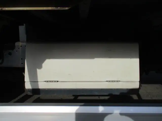 いすゞ フォワード 中型/増トン ウイング エアサス ベッドの中古トラック画像15
