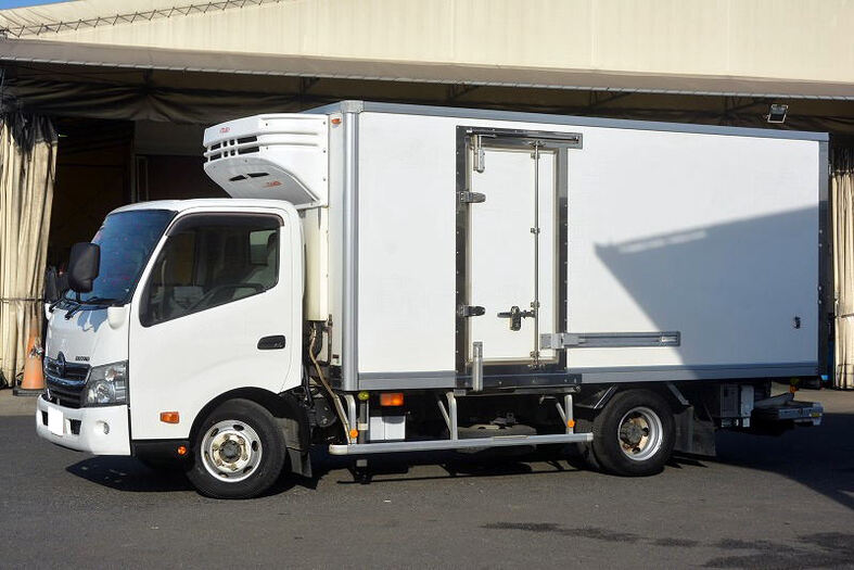 日野 デュトロ 小型 冷凍冷蔵 ワイドロング TKG-XZU710M