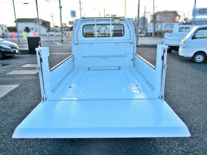 日産 クリッパー  平ボディ EBD-DR16T H28の中古トラック画像5