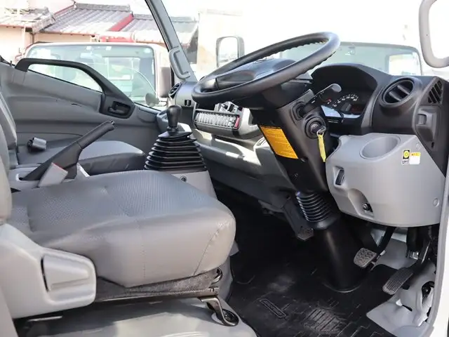 日野 デュトロ 小型 平ボディ TKG-XZU710M H31/R1の中古トラック画像9
