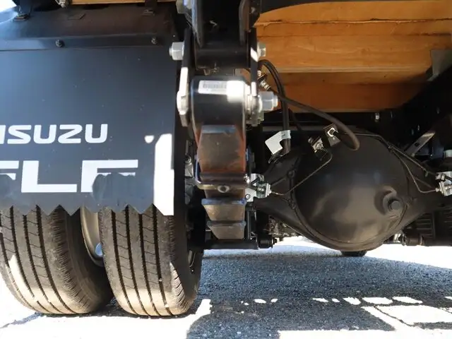 いすゞ エルフ 小型 平ボディ Wキャブ 2RG-NJR88Aの中古トラック画像16