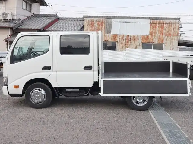 日野 デュトロ 小型 平ボディ Wキャブ TKG-XZU605Mの中古トラック画像4