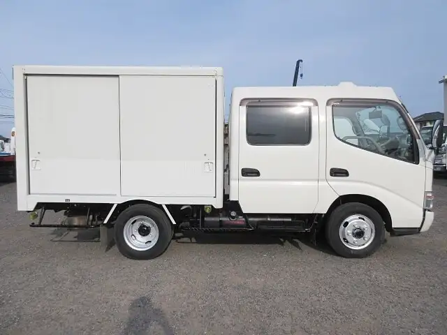 トヨタ ダイナ 小型 アルミバン Wキャブ ABG-TRU300の中古トラック画像3