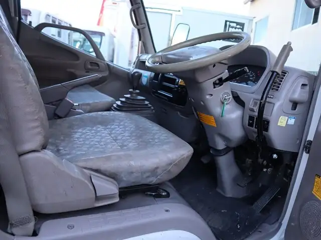 日野 デュトロ 小型 高所・建柱車 高所作業車 PB-XZU334Mの中古トラック画像13