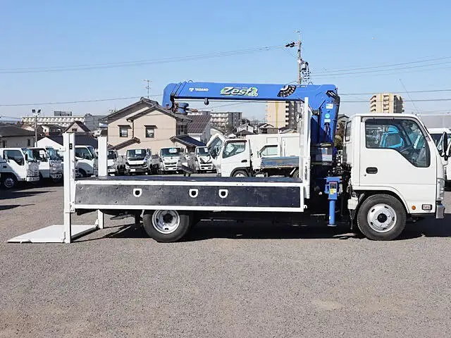 いすゞ エルフ 小型 クレーン付 パワーゲート 3段の中古トラック画像4