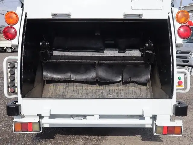 三菱 キャンター 小型 パッカー車 プレス式 TKG-FEA50の中古トラック画像10