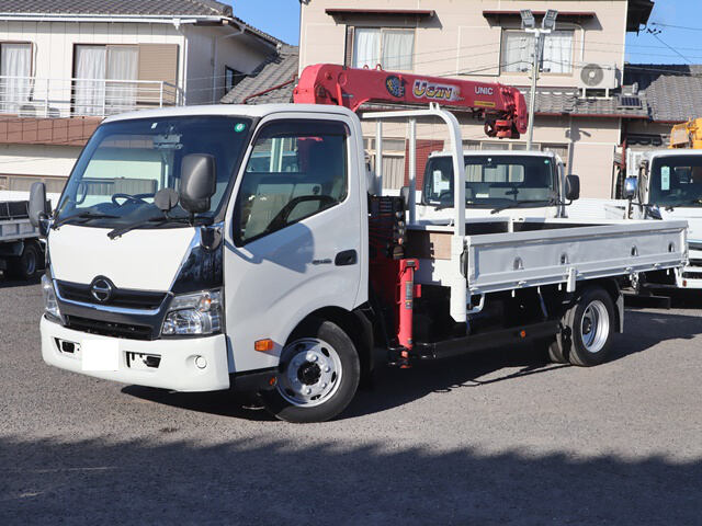 いすゞ ギガ 大型 ウイング エアサス ベッド の中古トラック【車両No.173164】