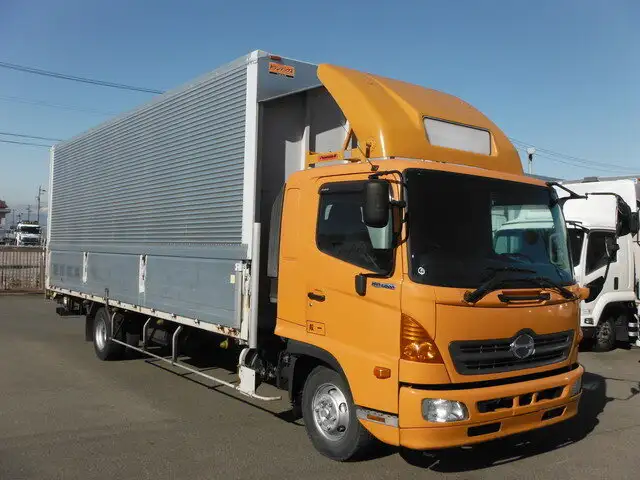 日野 レンジャー 中型/増トン ウイング ベッド TKG-FD9JPAAの中古トラック画像2