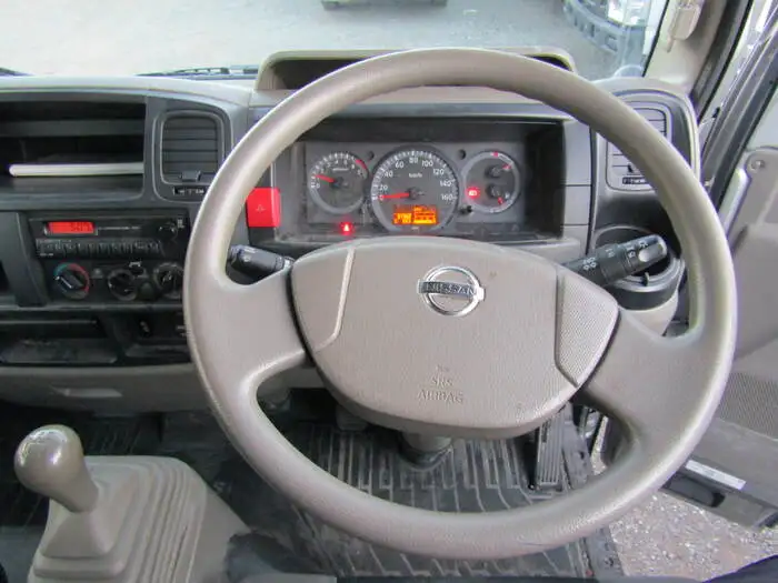 日産 アトラス 小型 平ボディ 10尺 CBF-SQ2F24 の中古トラック 日産 アトラス 小型 平ボディ 10尺 CBF-SQ2F24 の中古トラック