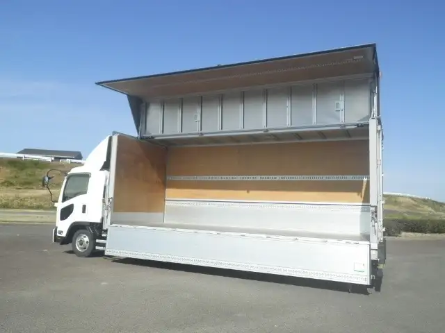 いすゞ フォワード 中型/増トン ウイング エアサス ベッドの中古トラック画像5
