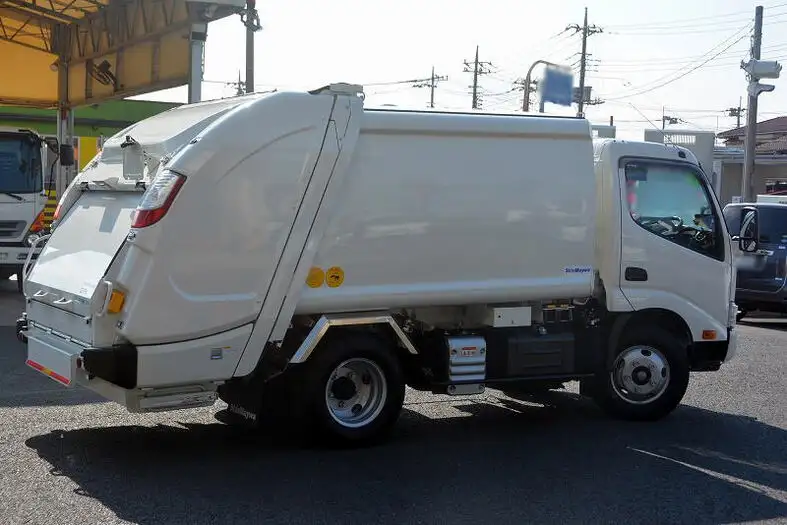 日野 デュトロ 小型 パッカー車 プレス式 2RG-XZU605Xの中古トラック画像2