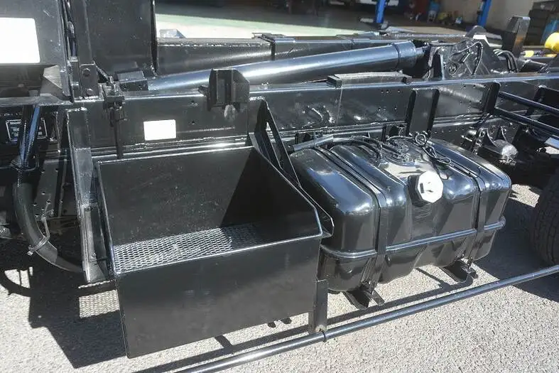 いすゞ フォワード 中型/増トン アームロール ツインホイスト TKG-FRR90S2の中古トラック画像16