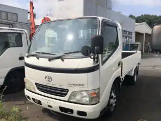 トヨタ トヨエース 小型 平ボディ TC-TRY230 H15の中古トラック画像1