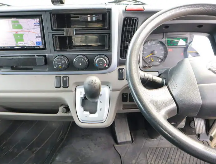 日産 アトラス 小型 平ボディ TRG-FBA5W H29の中古トラック画像12
