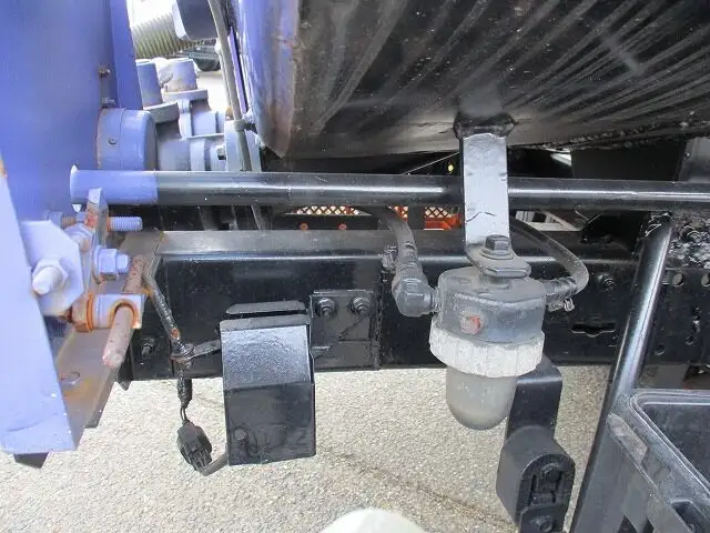 三菱 キャンター 小型 タンク車 バキューム KK-FE73EBの中古トラック画像15