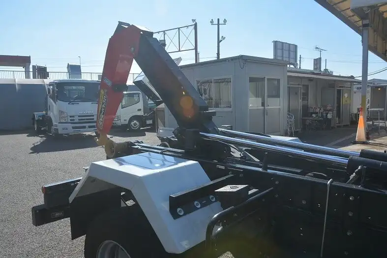 三菱 ファイター 中型/増トン アームロール ツインホイスト 2KG-FK71Fの中古トラック画像6