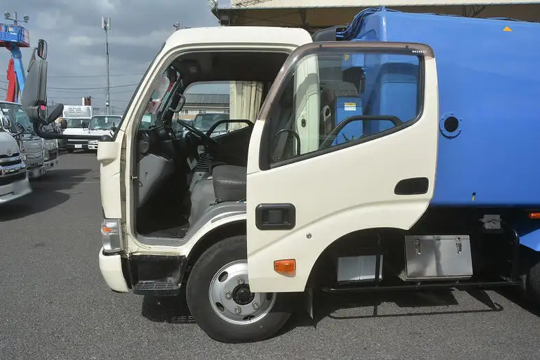 日野 デュトロ 小型 パッカー車 プレス式 TKG-XZU600Xの中古トラック画像4