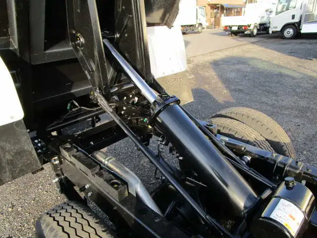 いすゞ エルフ 小型 ダンプ 土砂禁 ステンレス張りの中古トラック画像6