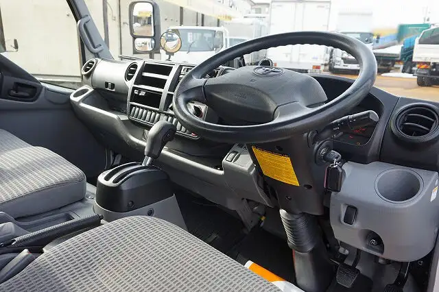 トヨタ トヨエース 小型 平ボディ ワイドロング TKG-XZU710 の