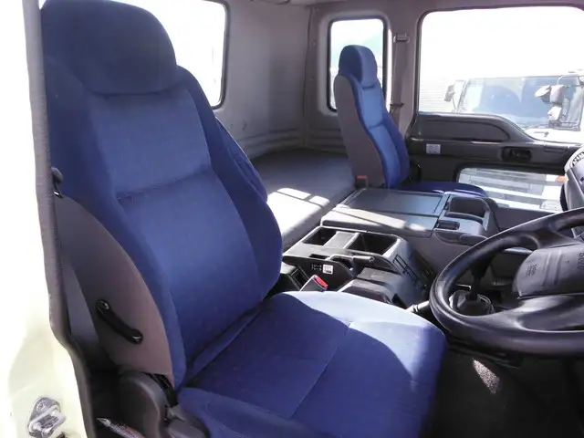 いすゞ ギガ 大型 トラクター ハイルーフ 1デフの中古トラック画像8