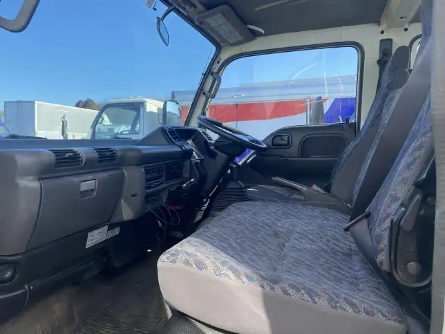 日産 アトラス 小型 平ボディ Wキャブ KR-AHR69Eの中古トラック画像10