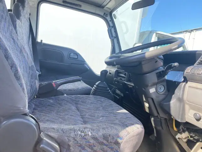 日産 アトラス 小型 平ボディ Wキャブ KR-AHR69Eの中古トラック画像9