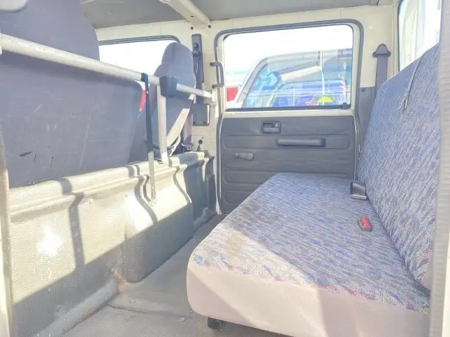 日産 アトラス 小型 平ボディ Wキャブ KR-AHR69Eの中古トラック画像14