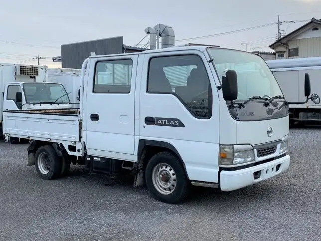 日産 アトラス 小型 平ボディ Wキャブ KR-AHR69Eの中古トラック画像3
