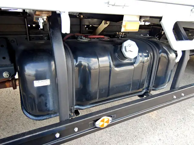 いすゞ エルフ 小型 平ボディ Wキャブ TRG-NLR85ARの中古トラック画像14