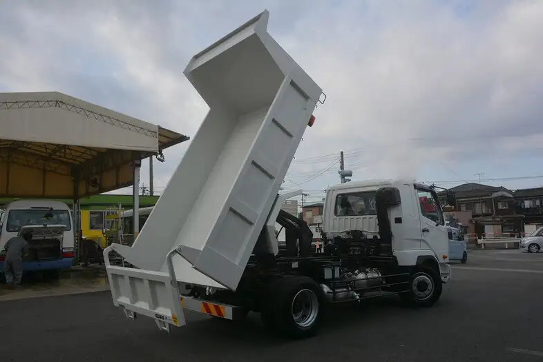 三菱 ファイター 中型/増トン ダンプ ベッド 2KG-FK62FZの中古トラック画像4
