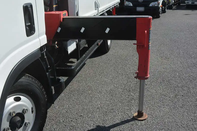 いすゞ エルフ 小型 クレーン付 4段 ラジコンの中古トラック画像11