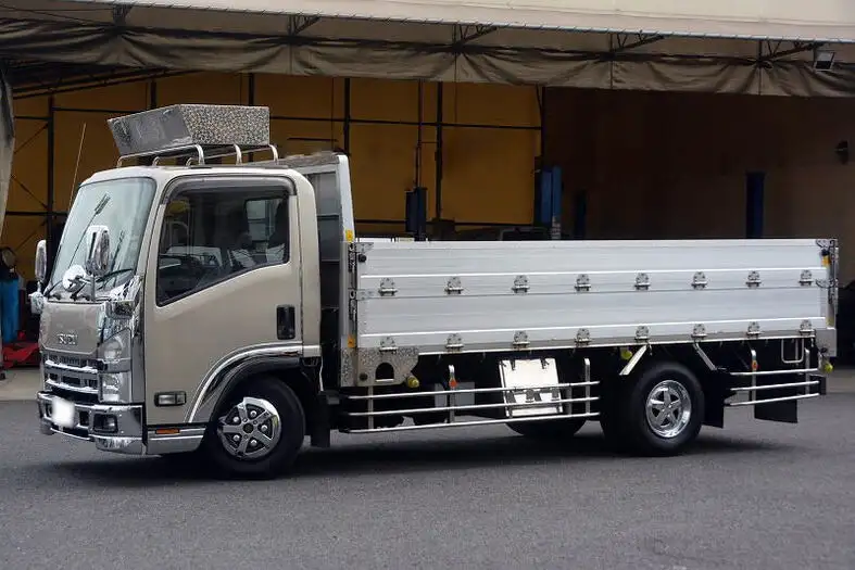 いすゞ エルフ 小型 平ボディ 床鉄板 アルミブロック の中古トラック【車両No.121062】