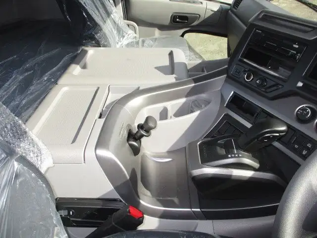 日産UD クオン 大型 トラクター 1デフ ベッドの中古トラック画像7