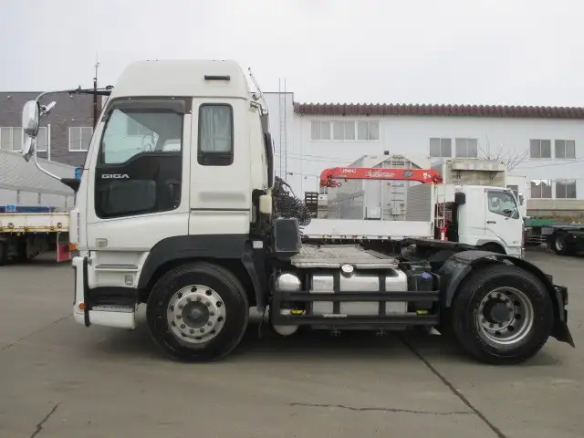 いすゞ ギガ 大型 トラクター LKG-EXD52AD の中古トラック【車両No 