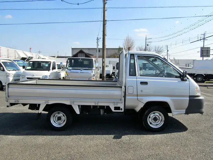トヨタ タウンエース 小型 平ボディ 床鉄板 GK-KM70の中古トラック画像2
