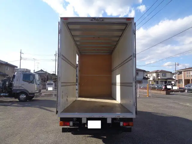 トヨタ トヨエース 小型 アルミバン サイドドア TPG-XZC655の中古トラック画像5