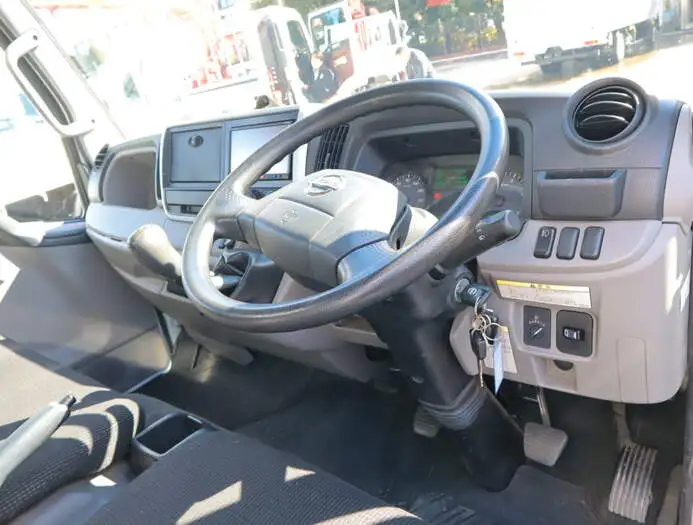 日産 アトラス 小型 アルミバン パワーゲート 3枚観音の中古トラック画像12