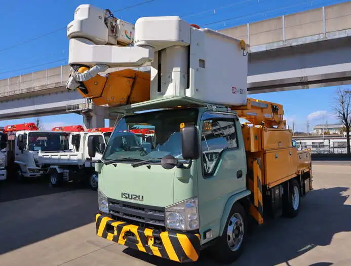 いすゞ エルフ 小型 高所・建柱車 高所作業車 電工仕様 の中古トラック【車両No.121240】
