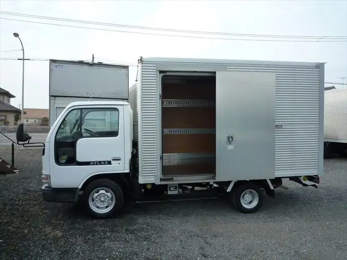 日産 アトラス 小型 アルミバン サイドドア シャッター式の中古トラック画像6