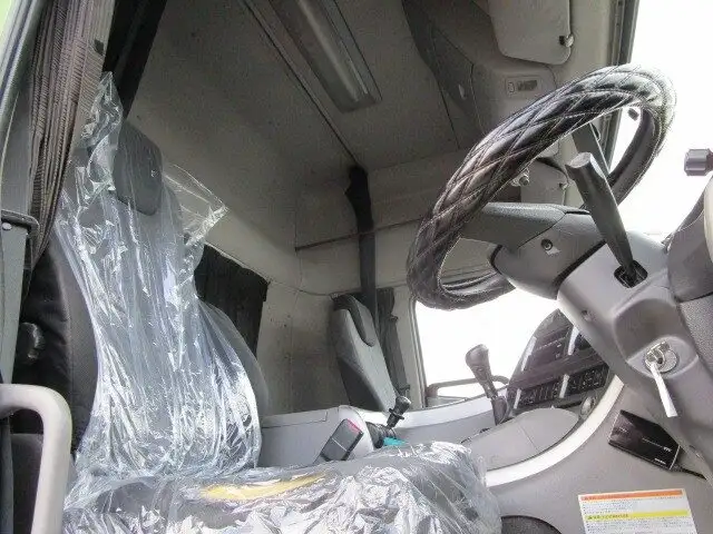 日産UD クオン 大型 トラクター ハイルーフ 1デフの中古トラック画像6