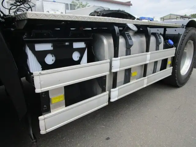 日野 プロフィア 大型 トラクター 1デフ LKG-SH1EDAGの中古トラック画像14