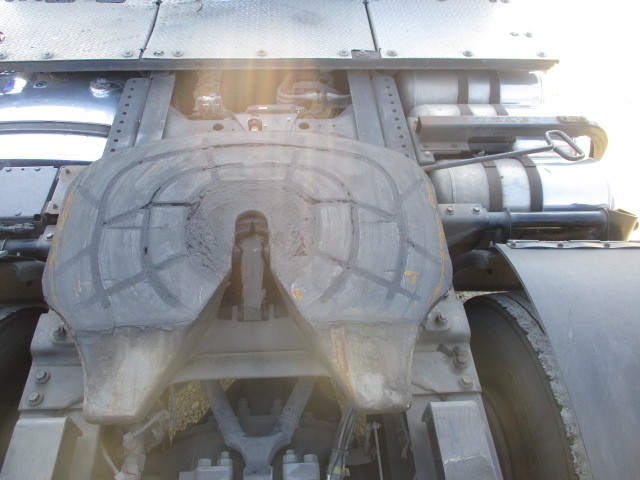 日野 プロフィア 大型 トラクター ハイルーフ 1デフ｜画像8