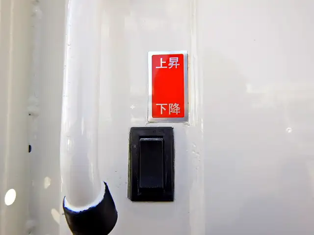 トヨタ タウンエース 小型 平ボディ パワーゲート 床鉄板の中古トラック画像9
