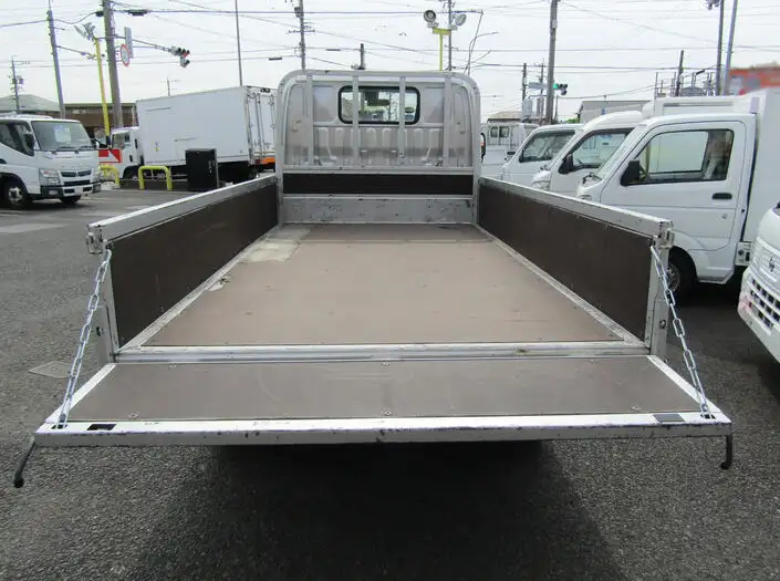 トヨタ ダイナ 小型 平ボディ TPG-XZU605 H29の中古トラック画像5