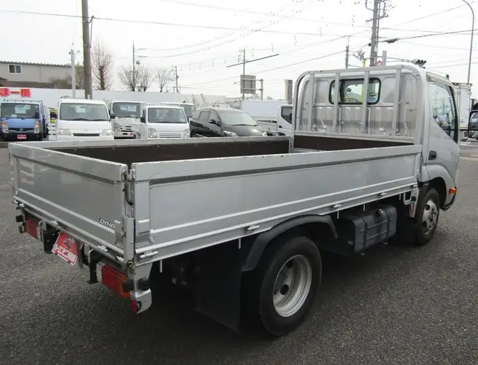トヨタ ダイナ 小型 平ボディ TPG-XZU605 H29の中古トラック画像3