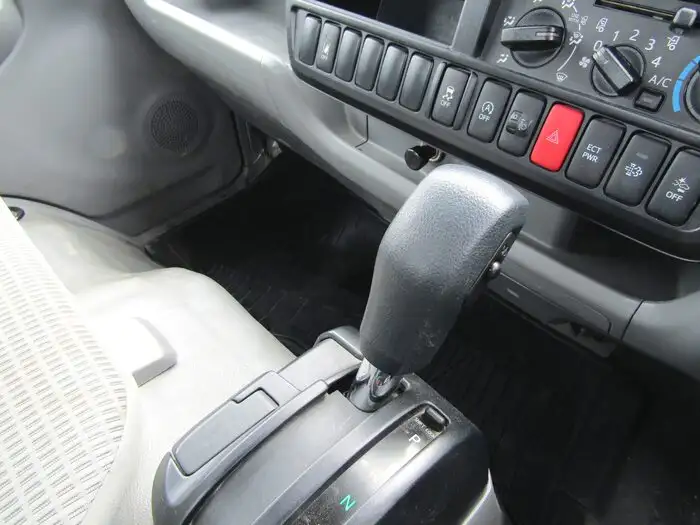 トヨタ ダイナ 小型 平ボディ TPG-XZU605 H29の中古トラック画像14