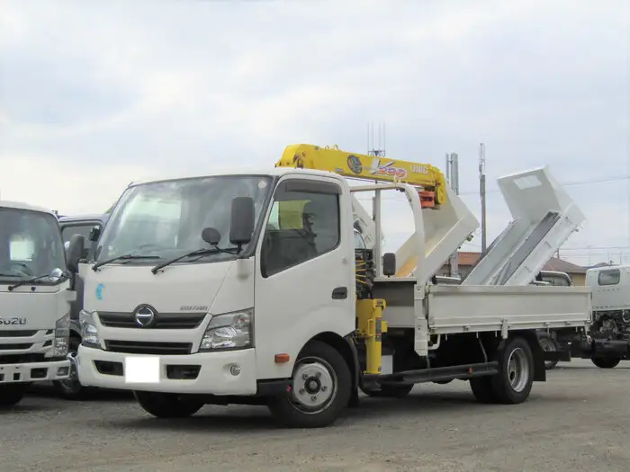 日野 デュトロ 小型 クレーン付 3段 フックインの中古トラック画像1